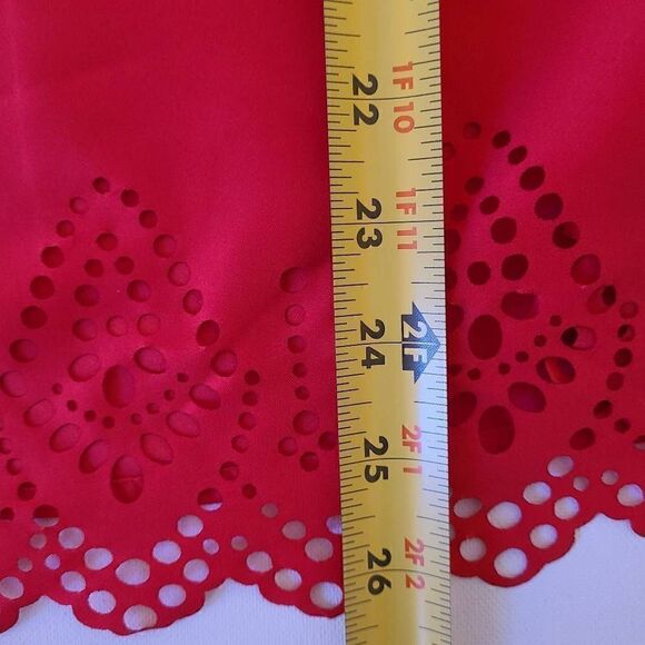 Banana Republic Womens Pleated Neckline Laser Cut Border Red Sleeveless Top Medi - Picture 7 of 12